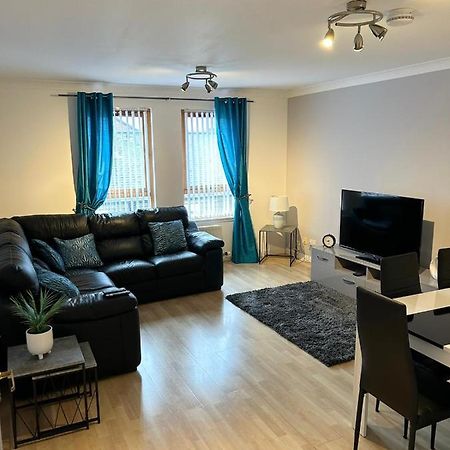 Spacious, Modern 3 Bedroom Luxury Flat In Centre Location ブローティ・フェリー エクステリア 写真